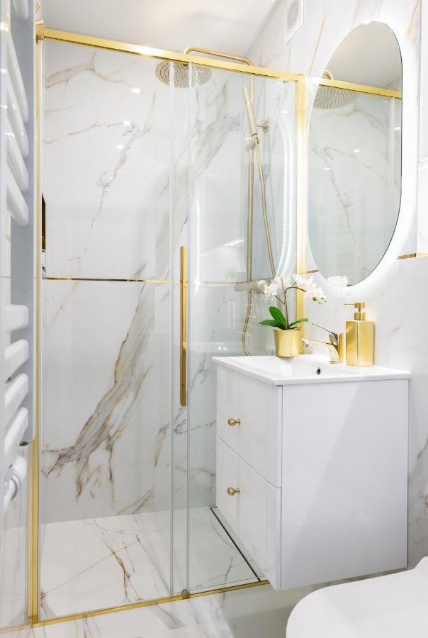 Glam & Modern By Cooee Apartments Warsaw Luaran gambar