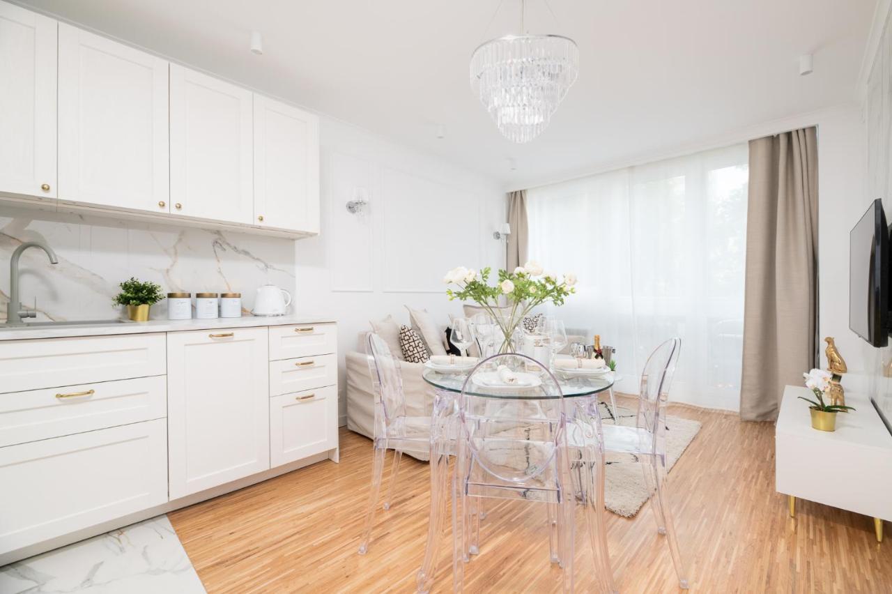 Glam & Modern By Cooee Apartments Warsaw Luaran gambar