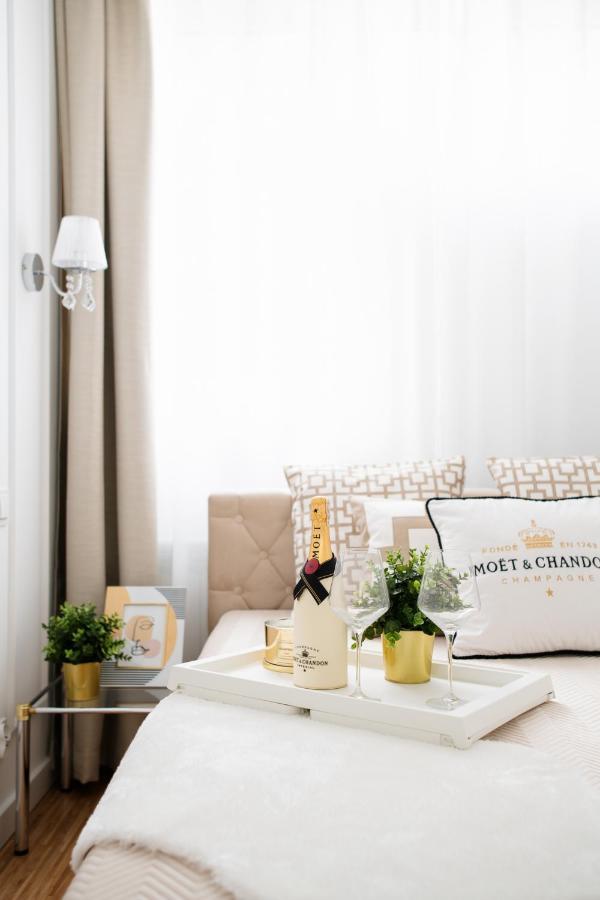 Glam & Modern By Cooee Apartments Warsaw Luaran gambar