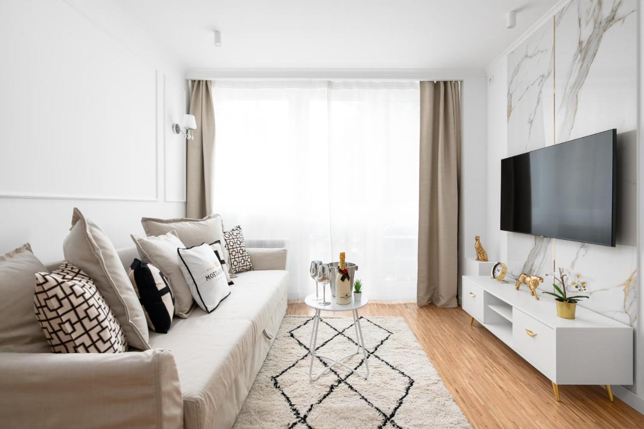 Glam & Modern By Cooee Apartments Warsaw Luaran gambar