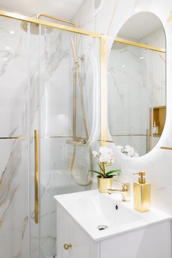 Glam & Modern By Cooee Apartments Warsaw Luaran gambar